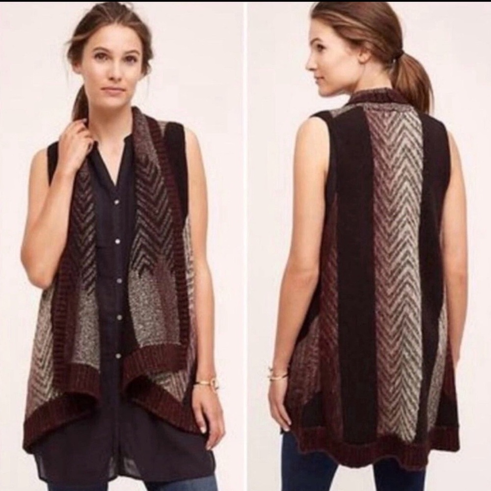 Anthropologie-Sleeping on Snow Maroon/tan Knit Cardigan Vest